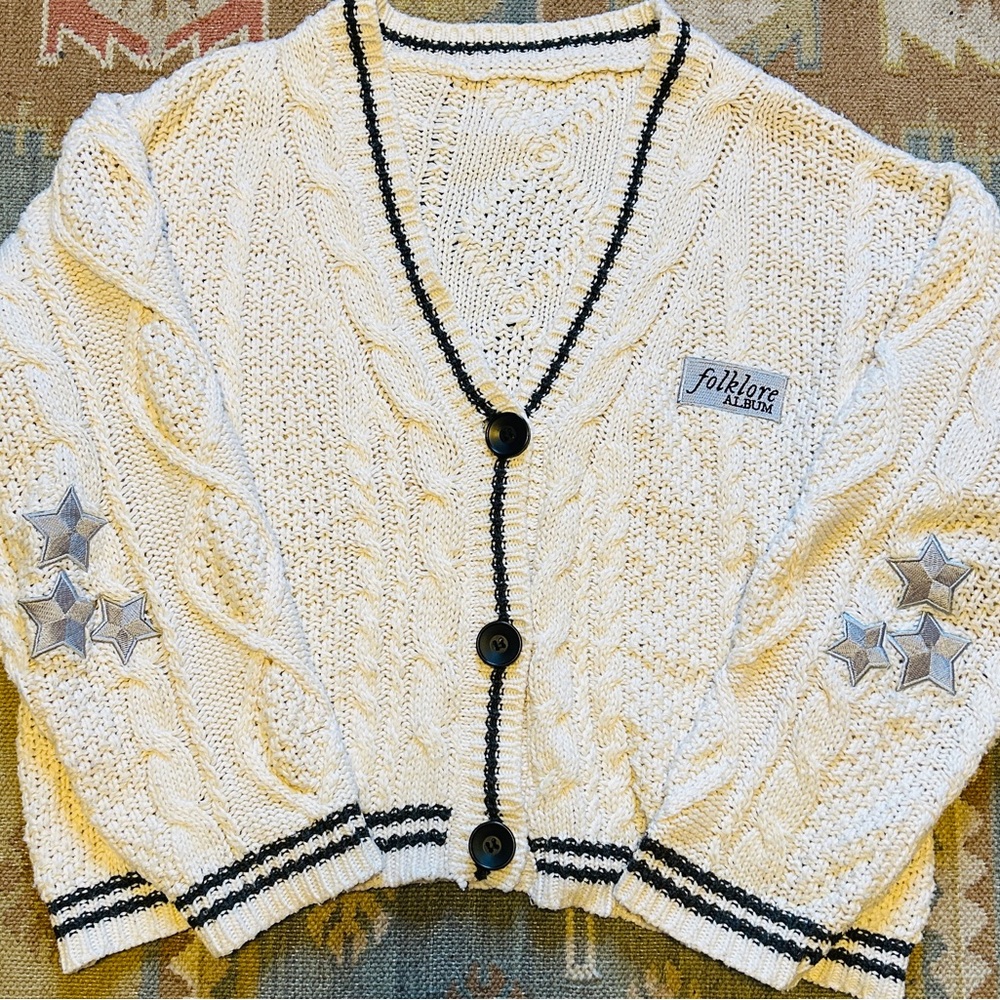 Taylor Swift Folklore White Cable Knit Cardigan size XS/S